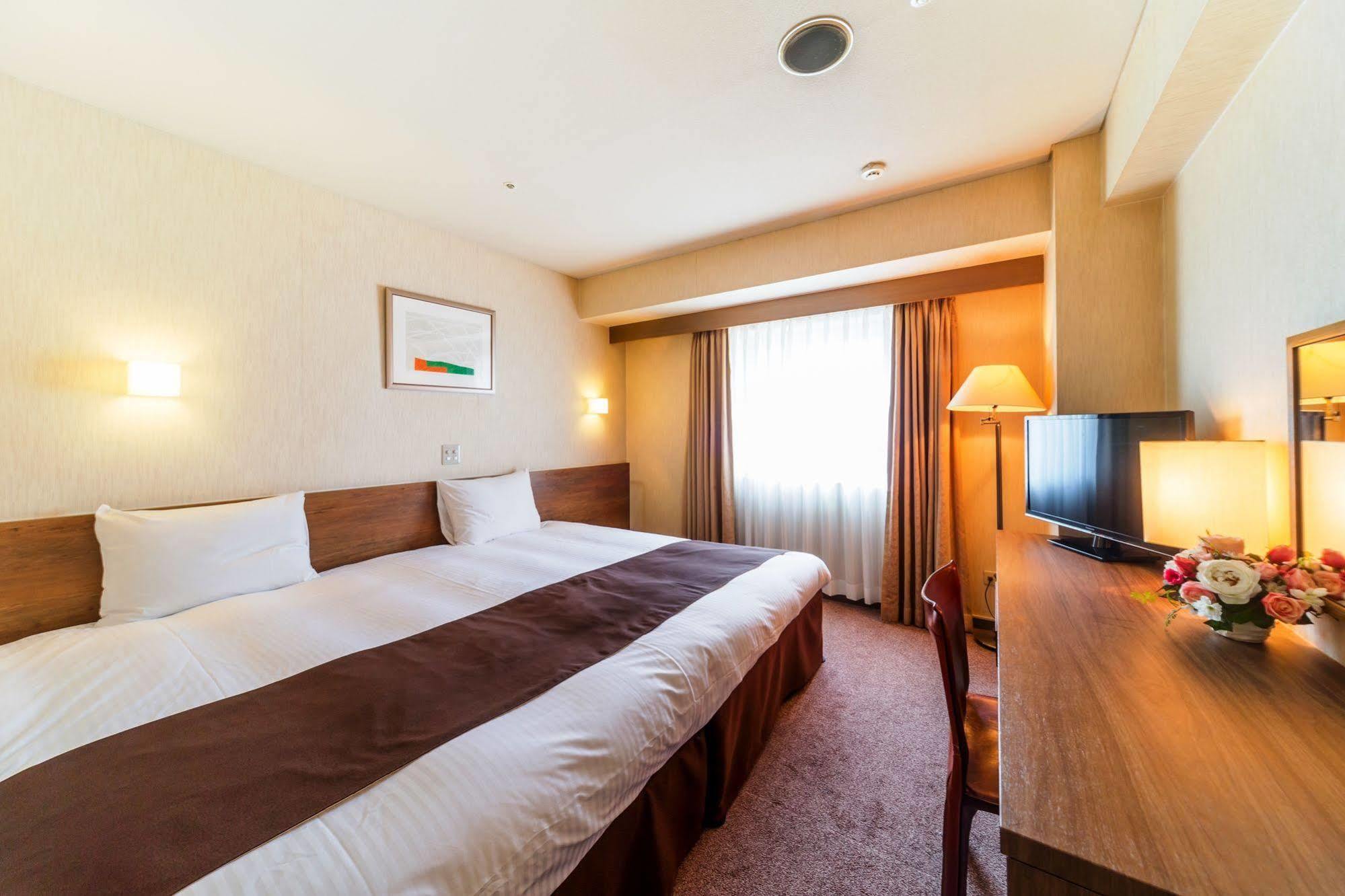 Nest Hotel Sapporo Odori Екстериор снимка